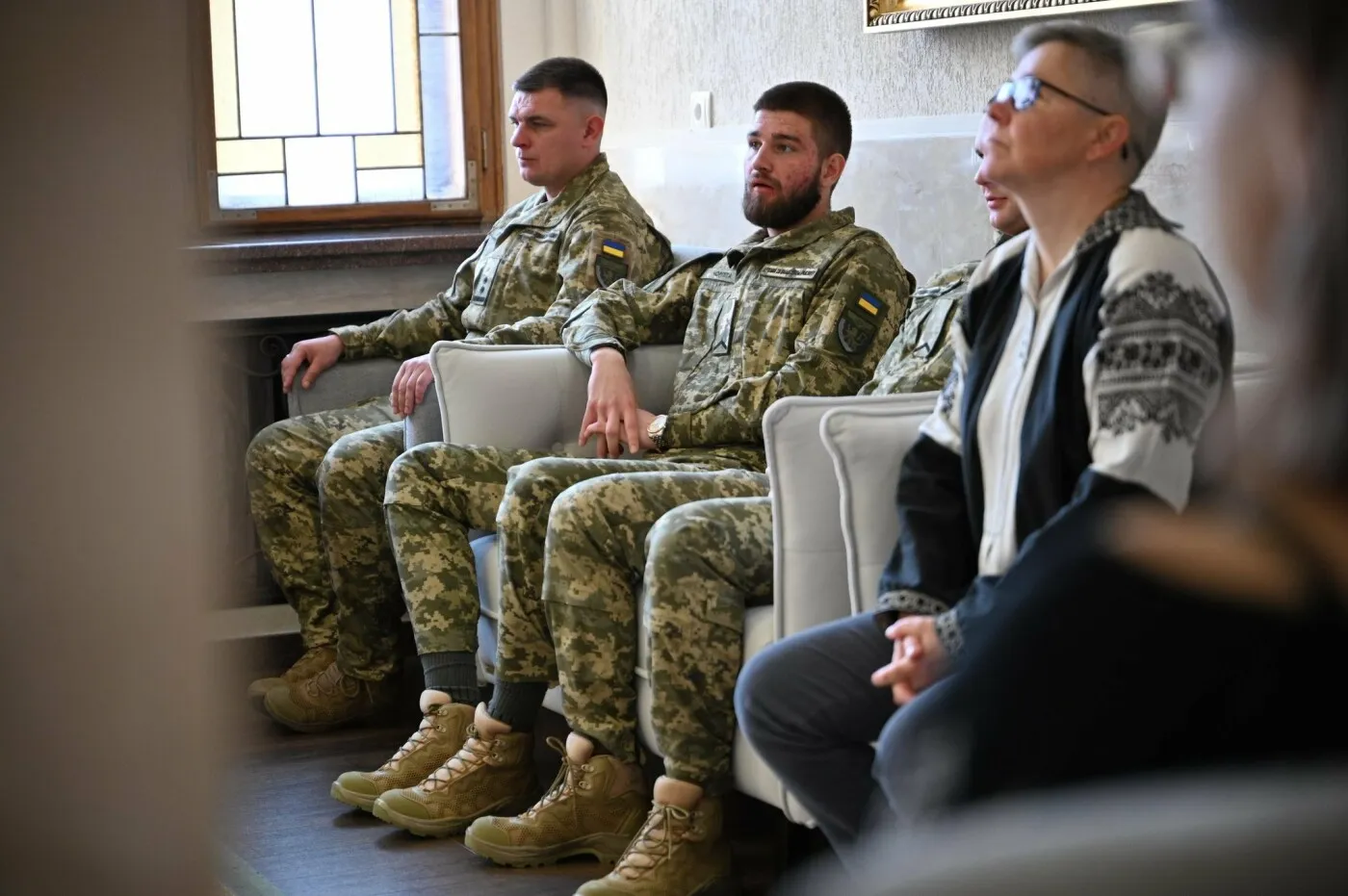🎖️ До Дня ЗСУ: В Ужгороді вручили державні нагороди військовим, ветеранам та волонтерам