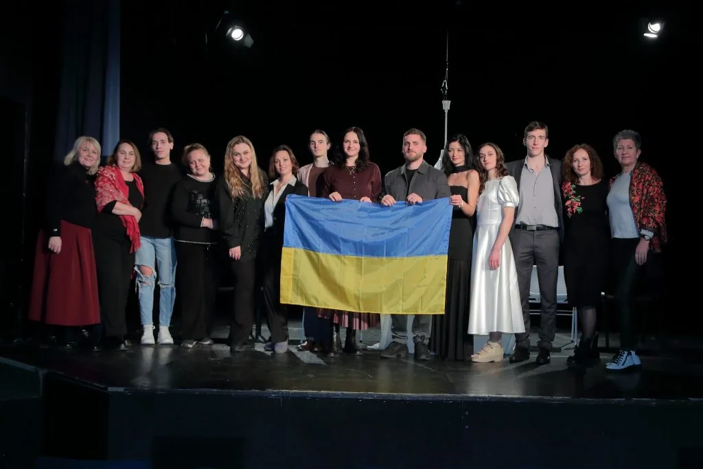 🎭 Тріумф у Будапешті: Закарпатський театр зірвав стоячі овації з виставою «Гра в правду»