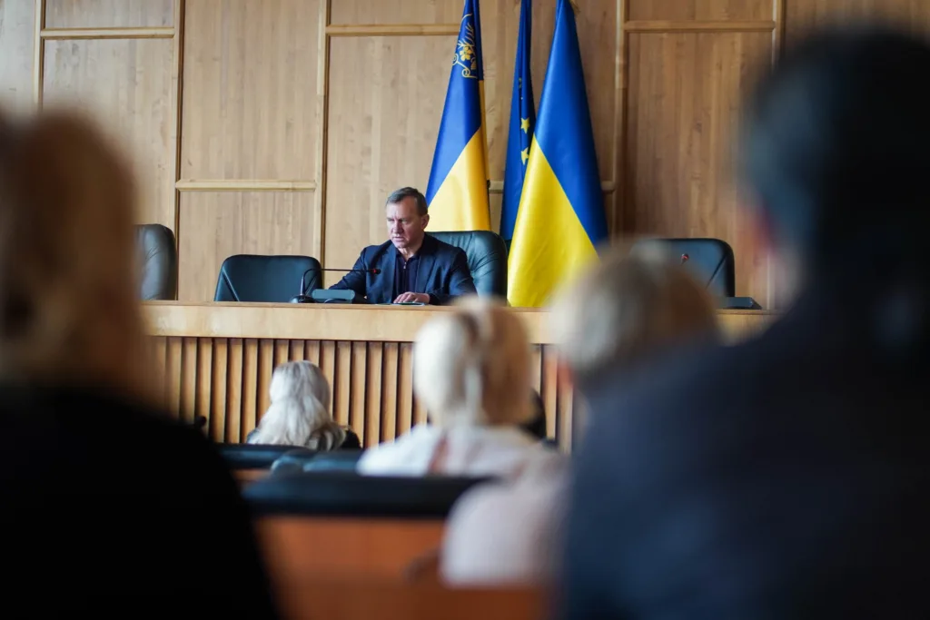 В Ужгороді відбулися громадські слухання щодо бюджету громади на 2026 рік: ключові цифри та пріоритети В Ужгороді відбулися громадські слухання щодо бюджету громади на 2026 рік: ключові цифри та пріоритети