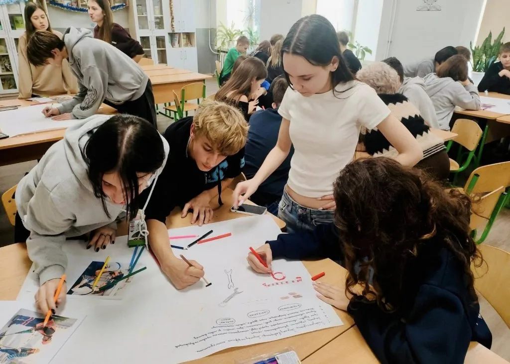 Професійні горизонти молоді: в Ужгороді обговорили нові підходи до профорієнтації в межах проєкту DECIDE