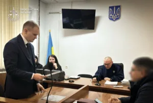 ⚖️ Дев’ять з половиною років за ґратами: Ужгородець засуджений за пограбування із застосуванням газового балончика та оформлення онлайн-кредитів
