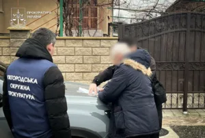 Ексдиректора Ужгородської школи №15 підозрюють у розтраті коштів: закупівля газу за завищеною ціною