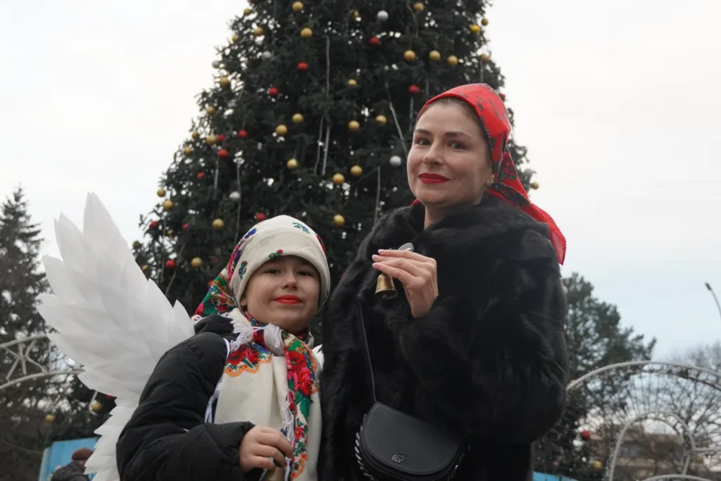 Мелодії єдності та доброти: в Ужгороді пройшла масштабна благодійна різдвяна коляда Мелодії єдності та доброти: в Ужгороді пройшла масштабна благодійна різдвяна коляда