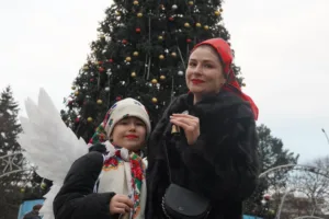 Мелодії єдності та доброти: в Ужгороді пройшла масштабна благодійна різдвяна коляда