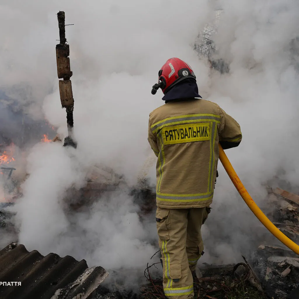 Трагедія в Ужгороді: під час пожежі в мікрорайоні Горяни рятувальники виявили тіло чоловіка