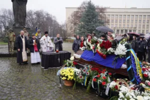 🕯️ Ужгород попрощався із захисником Дмитром Баніним, який загинув на Донеччині