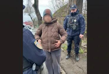 🛑 Співробітника Закарпатського ТЦК затримали за організацію схеми незаконного перетину кордону: Застава 2,4 млн грн 🛑 Співробітника Закарпатського ТЦК затримали за організацію схеми незаконного перетину кордону: Застава 2,4 млн грн