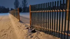 Безпека під загрозою: директор ужгородського стадіону «Авангард» вимагає припинити нічний дрифт