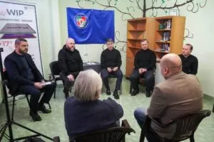 Осередок підтримки та єднання: як в Ужгороді працює гуманітарний штаб для переселенців із Луганщини