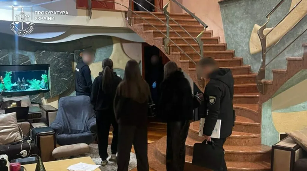 Депутат Ужгорода отримав повідомлення про підозру у незаконному недекларуванні активів на суму понад 13,8 млн грн Депутат Ужгорода отримав повідомлення про підозру у незаконному недекларуванні активів на суму понад 13,8 млн грн