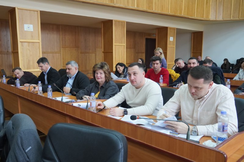 Ужгородська Міська Рада: Підтримка Громади, Вшанування Героїв та Нові Назви Вулиць