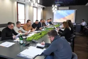 Засідання виконкому Ужгородської міської ради: ключові рішення щодо транспорту, доступності, ВПО та соціального захисту