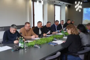 Муніципалітет Ужгорода запровадив безкоштовне цілодобове перевезення померлих для мешканців громади