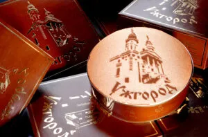 Ужгород отримав унікальну сувенірну колекцію, що відтворює дух міста