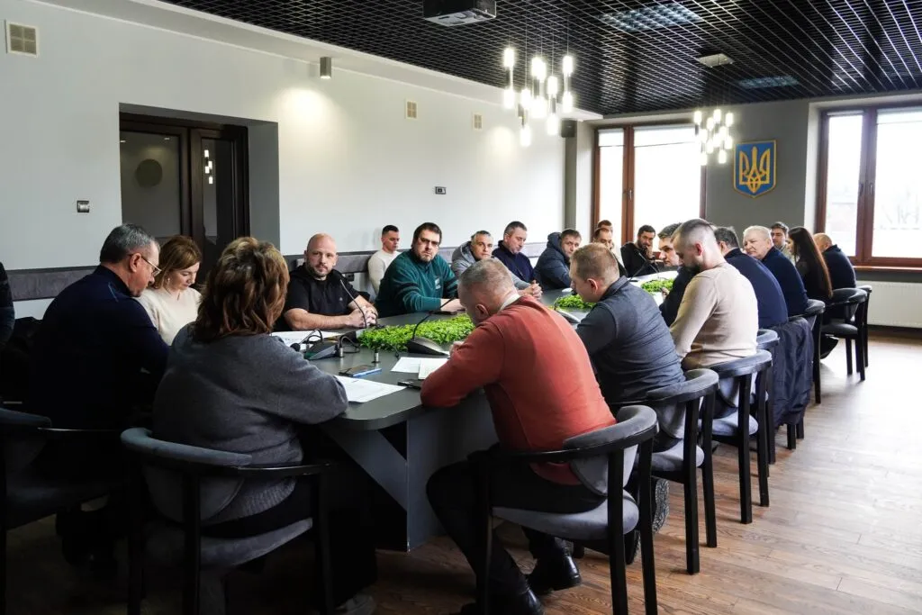 Ужгород вводить нові правила для кабельних мереж: маркування та обов’язкові договори для телеком-компаній. Ужгород вводить нові правила для кабельних мереж: маркування та обов’язкові договори для телеком-компаній.