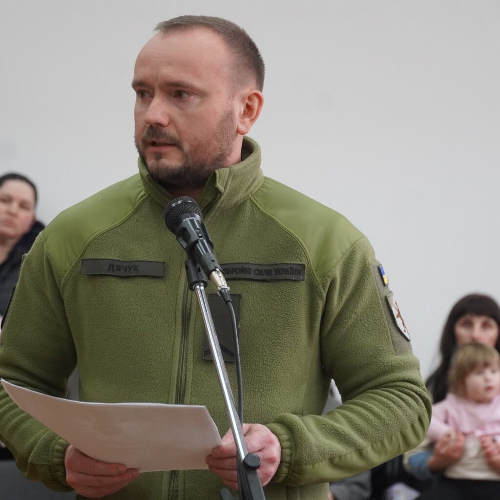 Ужгородська Міська Рада: Підтримка Громади, Вшанування Героїв та Нові Назви Вулиць