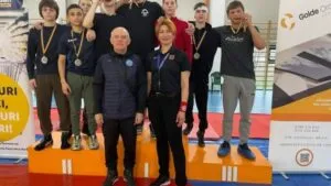 Ужгородські борці тріумфують у Румунії: сім медалей з міжнародного турніру
