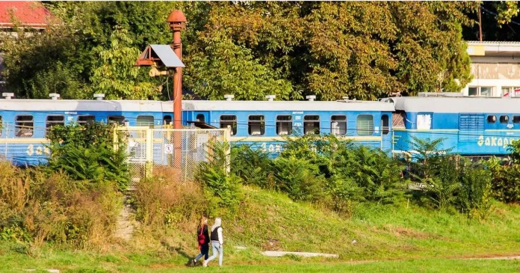 Ужгородська дитяча залізниця на порозі трансформації: від дрезини до електротрамвая та маршруту до Невицького замку[ Ужгородська дитяча залізниця на порозі трансформації: від дрезини до електротрамвая та маршруту до Невицького замку[