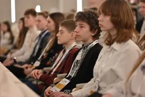 Ужгород став епіцентром інтелектуальних змагань: юні біологи України визначають найкращих