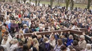 Закарпатська Хресна дорога: Ужгород молився за Україну та її захисників