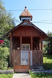 Унікальна швабська каплиця ХІХ століття знайшла новий дім у скансені Ужгорода