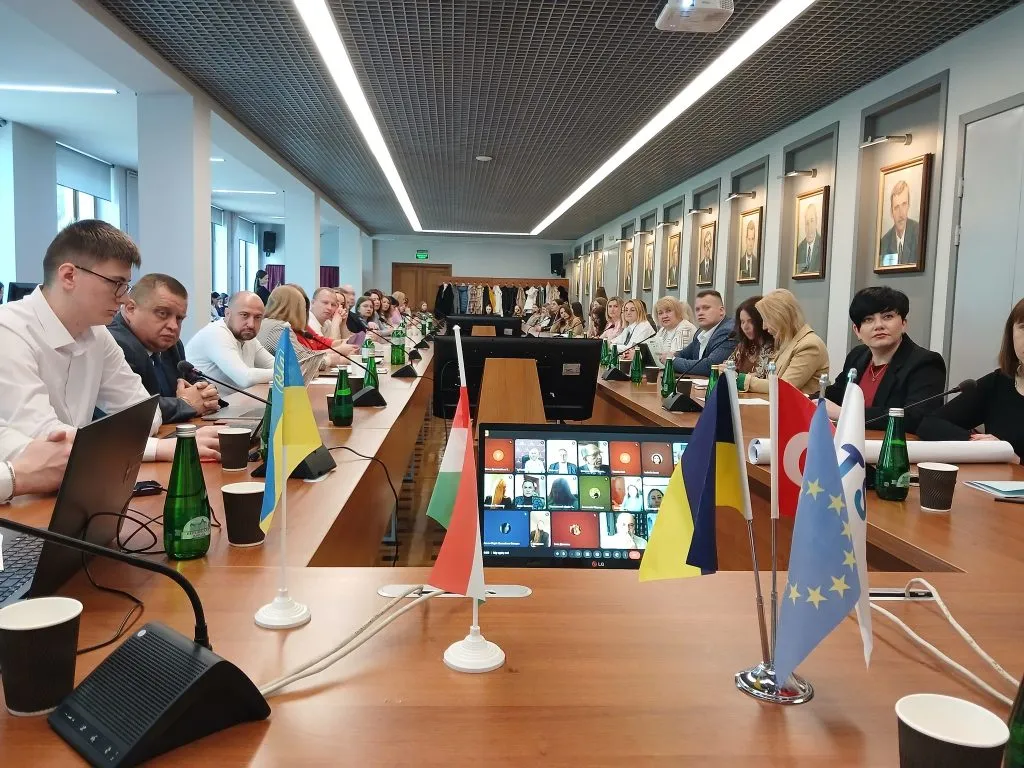 УжНУ приймає ІV Міжнародну наукову конференцію: цифровізація та майбутнє туристичної галузі УжНУ приймає ІV Міжнародну наукову конференцію: цифровізація та майбутнє туристичної галузі