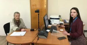 87-річна бабуся з Ужгорода самостійно отримала новий паспорт
