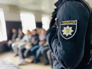 Закарпатські студенти подивились на роботу патрульної поліції ззовні та зсередини