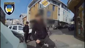 В Ужгороді затримали агресивного чоловіка у стані сп’яніння