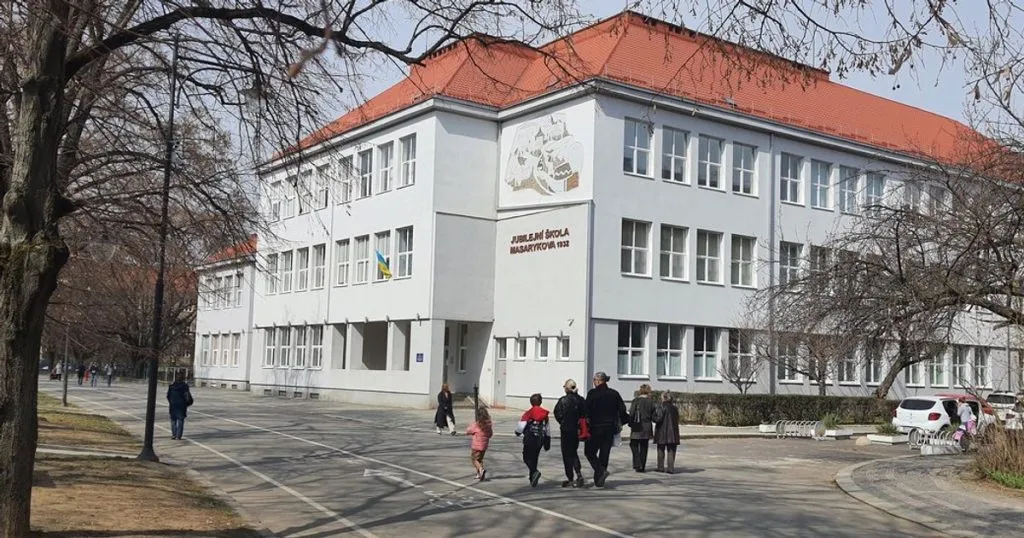 Десятиліття без нових шкіл: Ужгород спрямував понад 80 мільйонів на ремонти наявних закладів освіти Десятиліття без нових шкіл: Ужгород спрямував понад 80 мільйонів на ремонти наявних закладів освіти