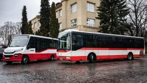 Ужгород отримав сучасний компактний автобус від чеських партнерів