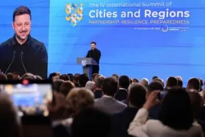 Міський голова Богдан Андріїв долучився до IV Міжнародного саміту міст і регіонів