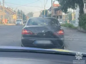Ужгородські патрульні затримали водія під дією наркотиків