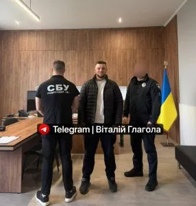 СБУ та поліція проводять обшуки в Ужгородському ТЦК: деталі справи
