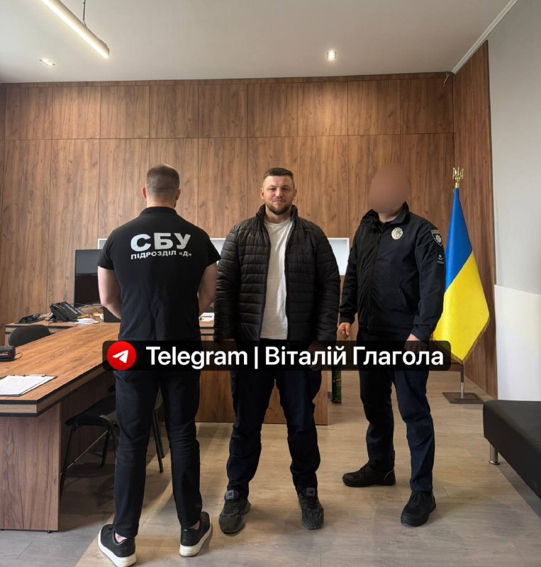 СБУ та поліція проводять обшуки в Ужгородському ТЦК: деталі справи