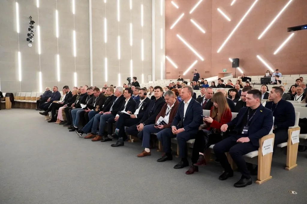 У Ужгороді відбувся міжнародний Конгрес щодо підтримки ветеранів та відбудови України У Ужгороді відбувся міжнародний Конгрес щодо підтримки ветеранів та відбудови України
