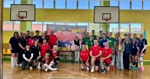 Київська команда тріумфує на волейбольному турнірі Ужгородська сакура