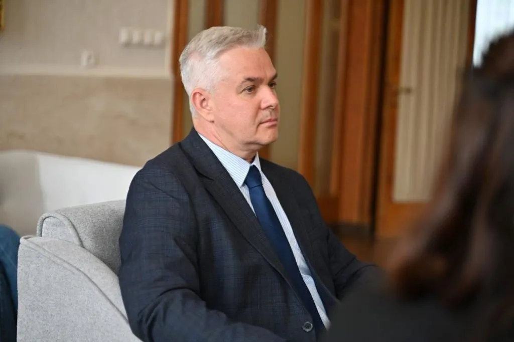 У Ужгороді представлено нового офіційного представника Міністерства закордонних справ У Ужгороді представлено нового офіційного представника Міністерства закордонних справ