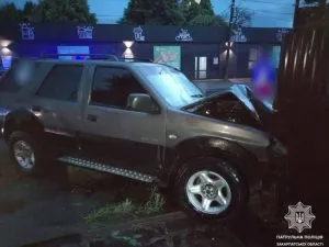 Ужгород: нетверезий водій спричинив ДТП на вулиці Доманинській