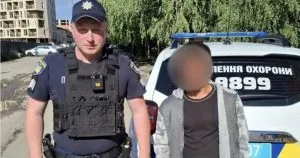 Ужгородські патрульні виявили 19-річного утікача під час перевірки документів