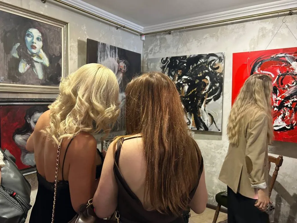 У Ужгороді зявився новий сучасний арт-простір CULT У Ужгороді зявився новий сучасний арт-простір CULT