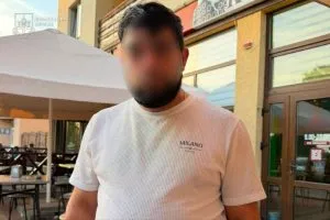 Ужгород: вірменський громадянин намагався сховати психотроп під косметикою