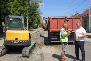В Ужгороді оновлюють вулицю Карпатської України