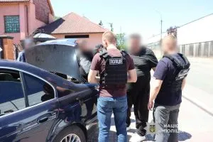 Правоохоронці Ужгорода викрили схему нелегального переправлення чоловіків до Угорщини