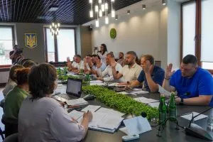В Ужгороді затверджено механізм вирішення проблеми покинутих автомобілів