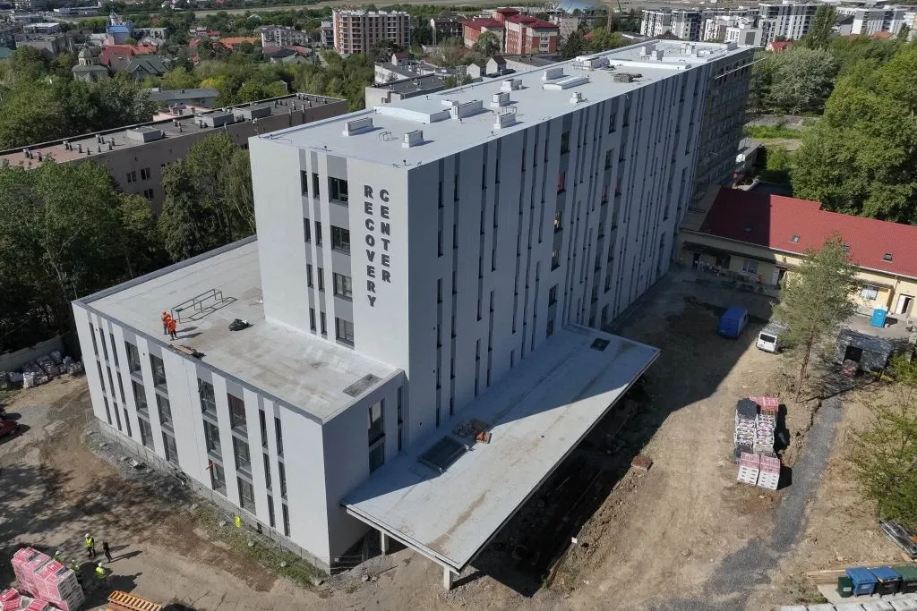 Ужгород готує сучасний реабілітаційний центр для поранених: будівництво 4.5.0 Recovery Center йде повним ходом