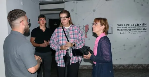 Закарпатський муздрамтеатр та Генконсульство Угорщини запускають спільні мистецькі проєкти