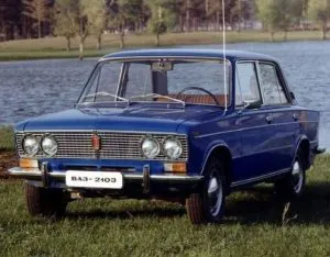 Працівник АЗС в Закарпатті продав чуже авто на запчастини