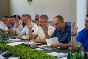 Виконком Ужгорода затвердив інвестиційний план до 2029 року та нові правила щодо занедбаного транспорту