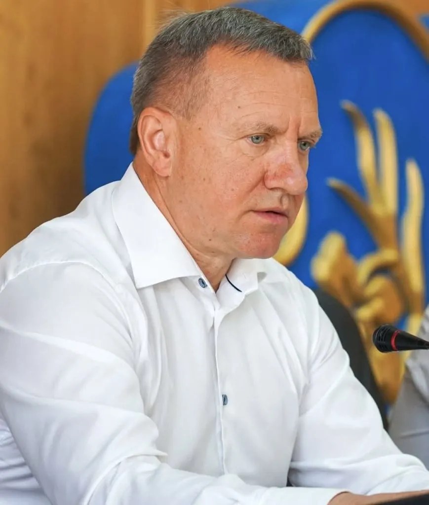 Відставка мера в Умані та реалії Ужгорода: чому прецедент відкликання міського голови не спрацює для Богдана Андріїва та як громада реагує на політичний тупик
